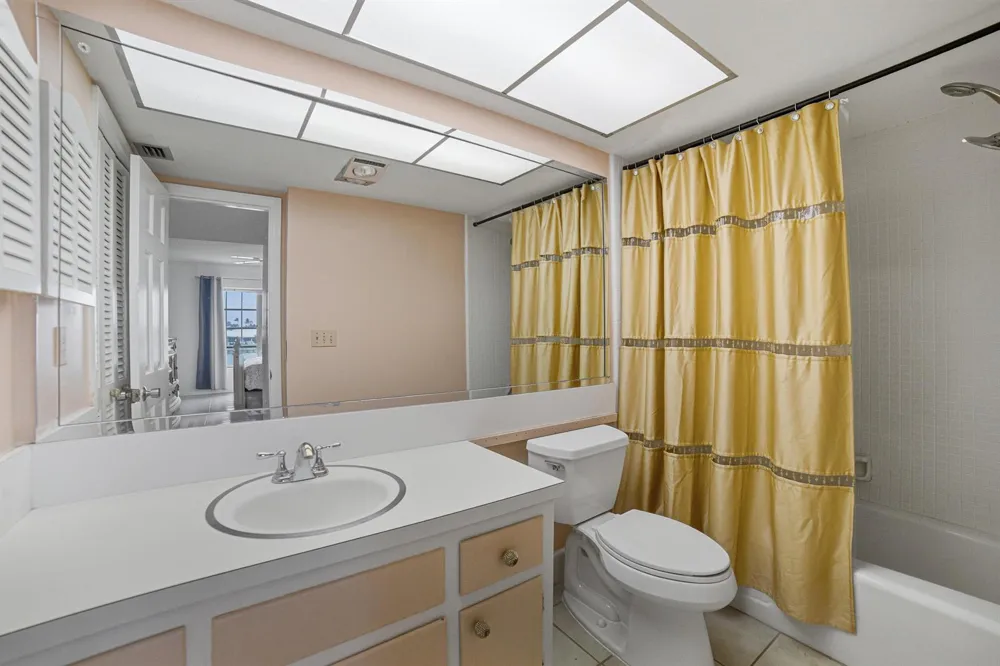 169 Atlantis Boulevard #205 Atlantis, FL 33462