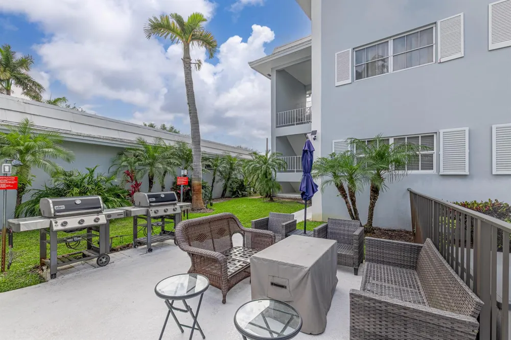 169 Atlantis Boulevard #205 Atlantis, FL 33462