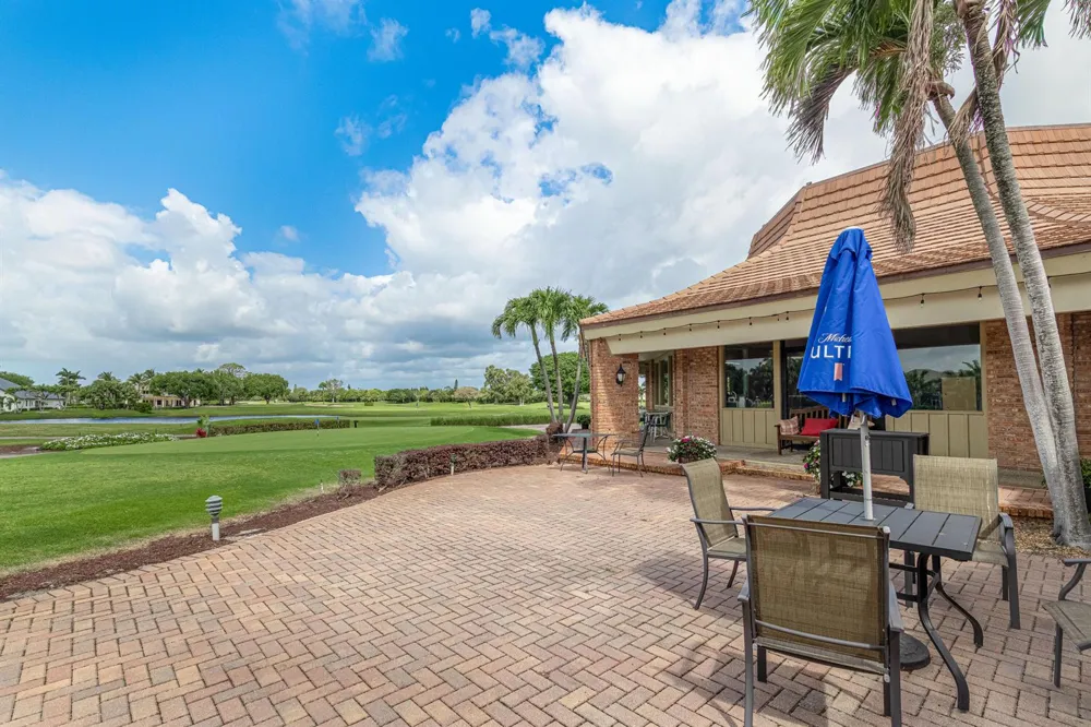 169 Atlantis Boulevard #205 Atlantis, FL 33462