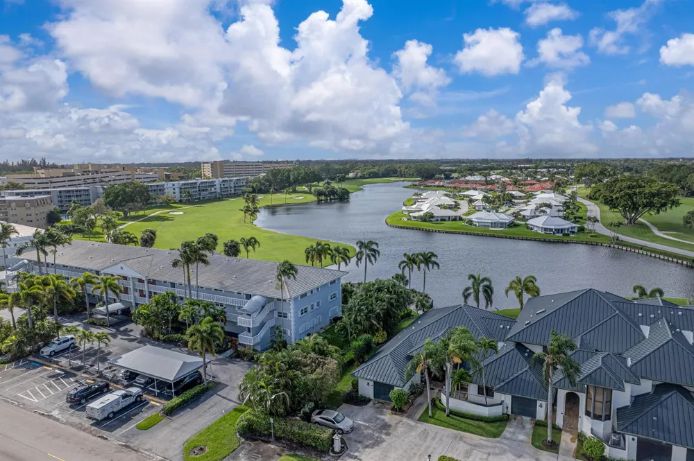 169 Atlantis Boulevard #205 Atlantis, FL 33462