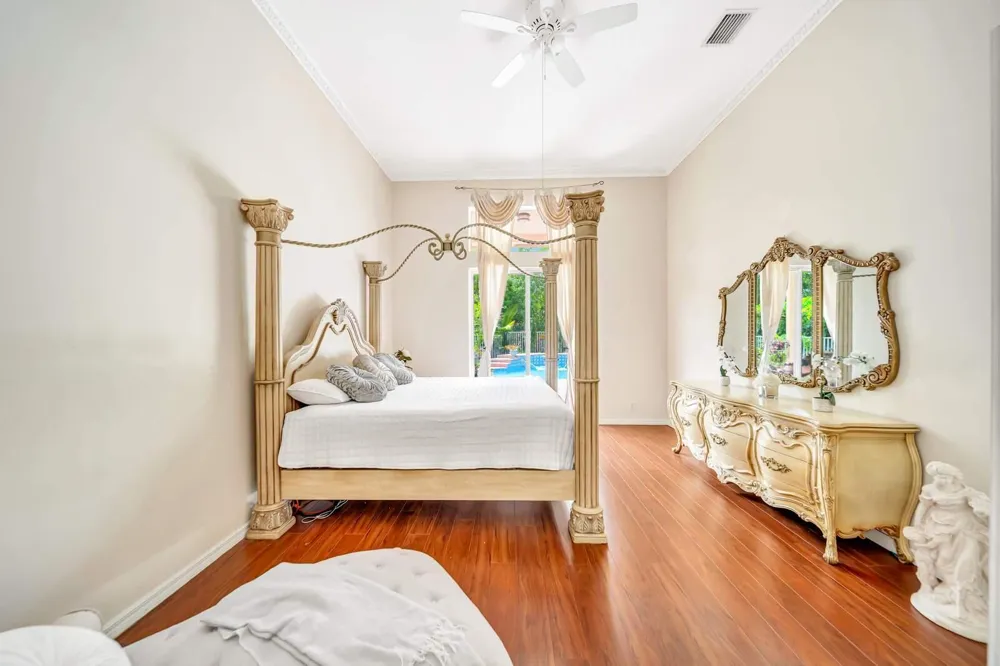 6169 NW 53rd Circle Coral Springs, FL 33067