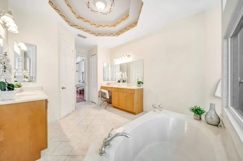 6169 NW 53rd Circle Coral Springs, FL 33067