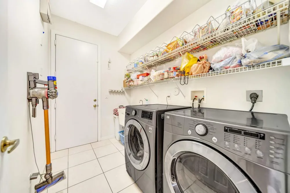 6169 NW 53rd Circle Coral Springs, FL 33067