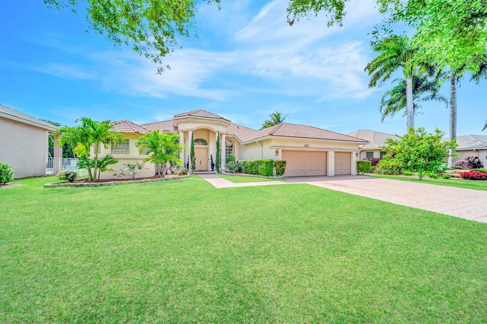 6169 NW 53rd Circle Coral Springs, FL 33067