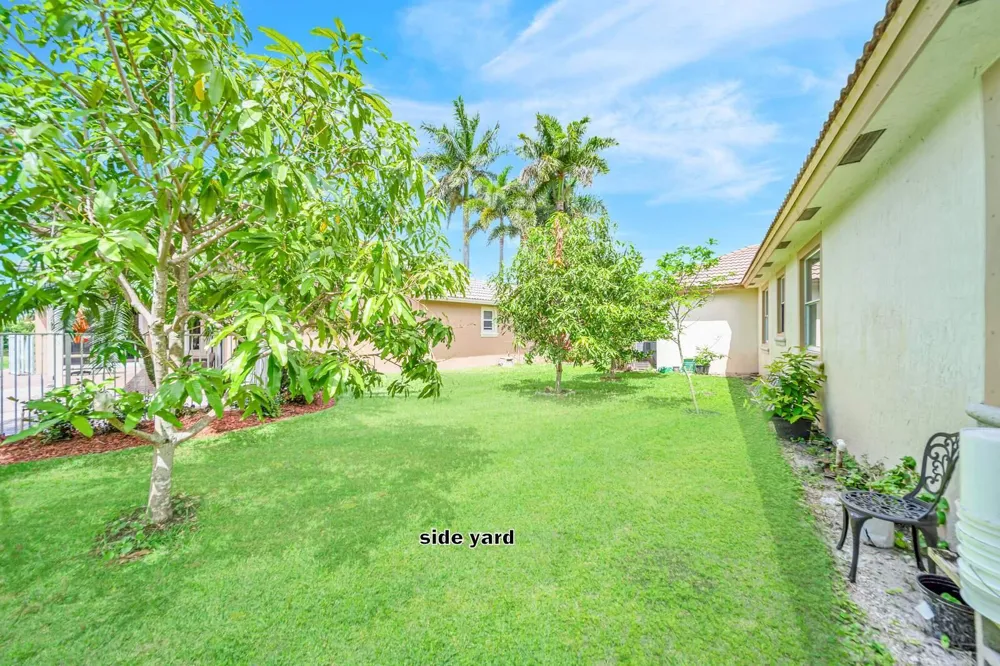 6169 NW 53rd Circle Coral Springs, FL 33067
