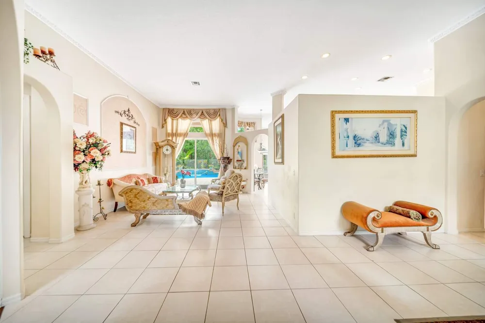 6169 NW 53rd Circle Coral Springs, FL 33067