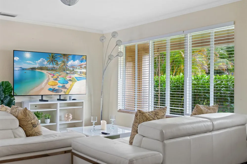 2757 NE 14th Avenue Wilton Manors, FL 33334