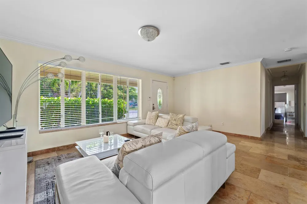 2757 NE 14th Avenue Wilton Manors, FL 33334