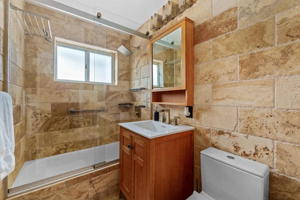 2757 NE 14th Avenue Wilton Manors, FL 33334