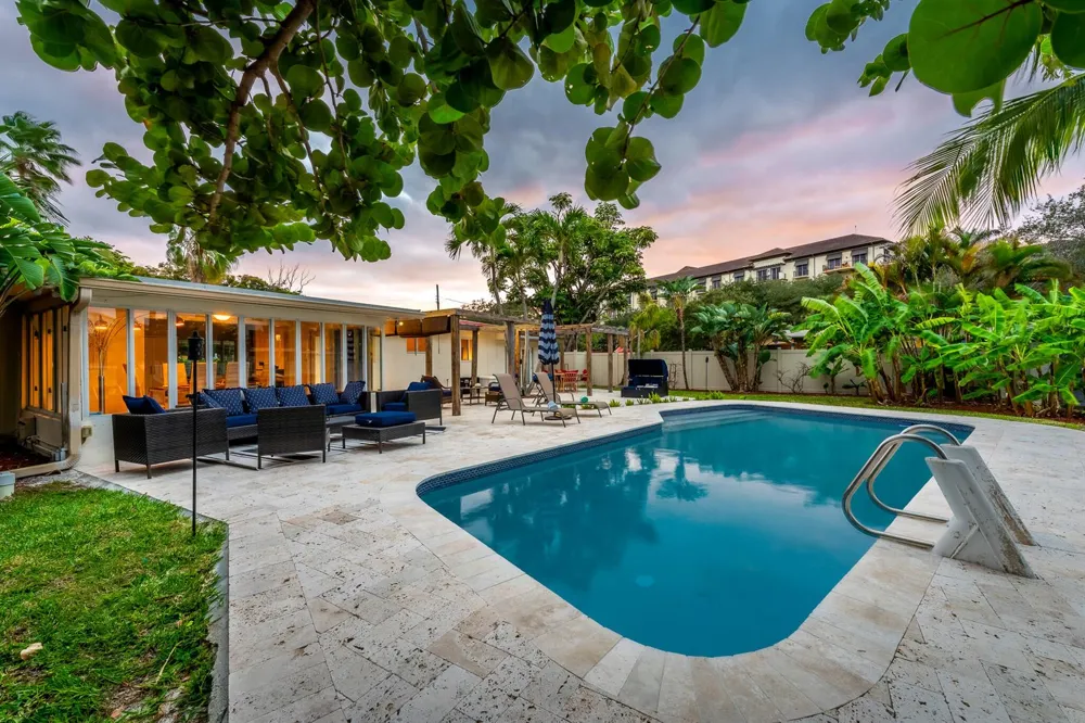 2757 NE 14th Avenue Wilton Manors, FL 33334