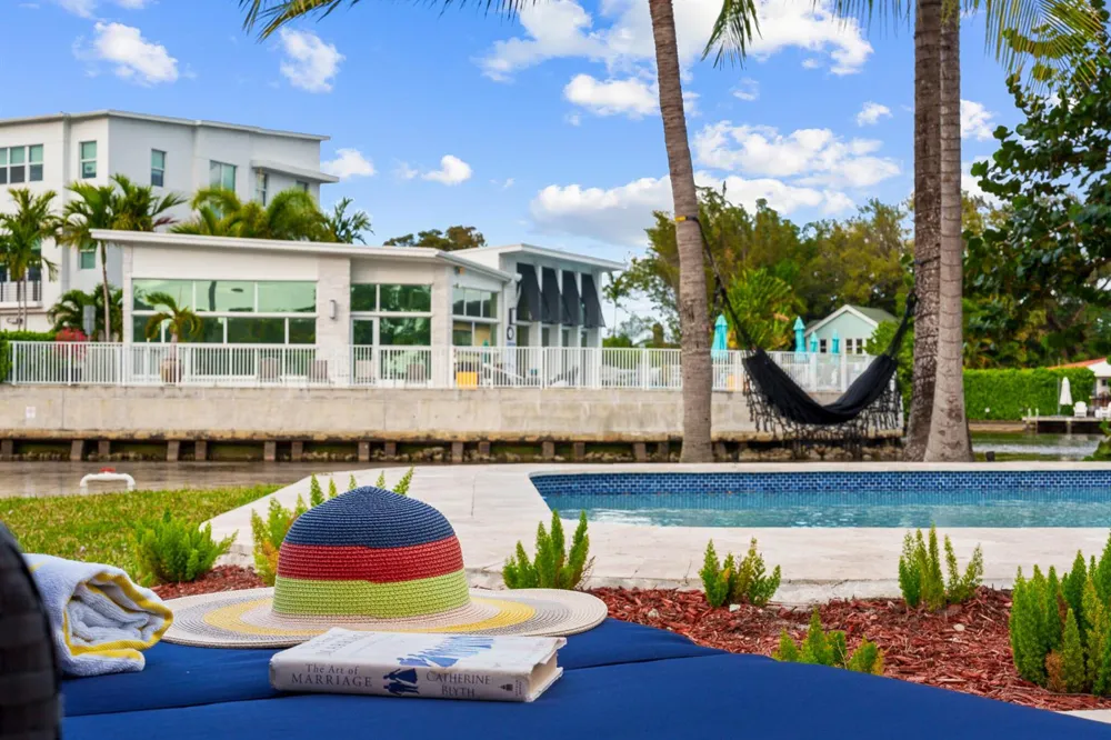 2757 NE 14th Avenue Wilton Manors, FL 33334