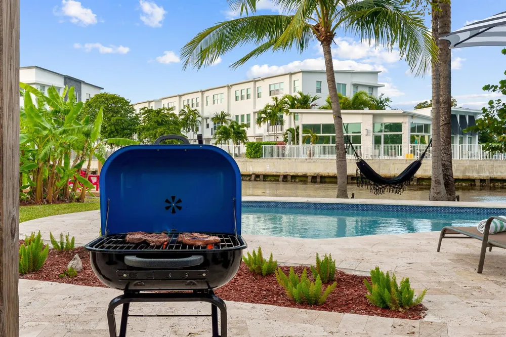 2757 NE 14th Avenue Wilton Manors, FL 33334