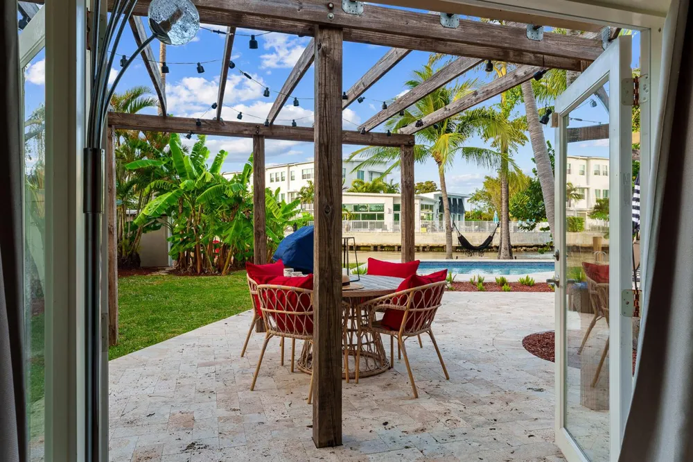 2757 NE 14th Avenue Wilton Manors, FL 33334