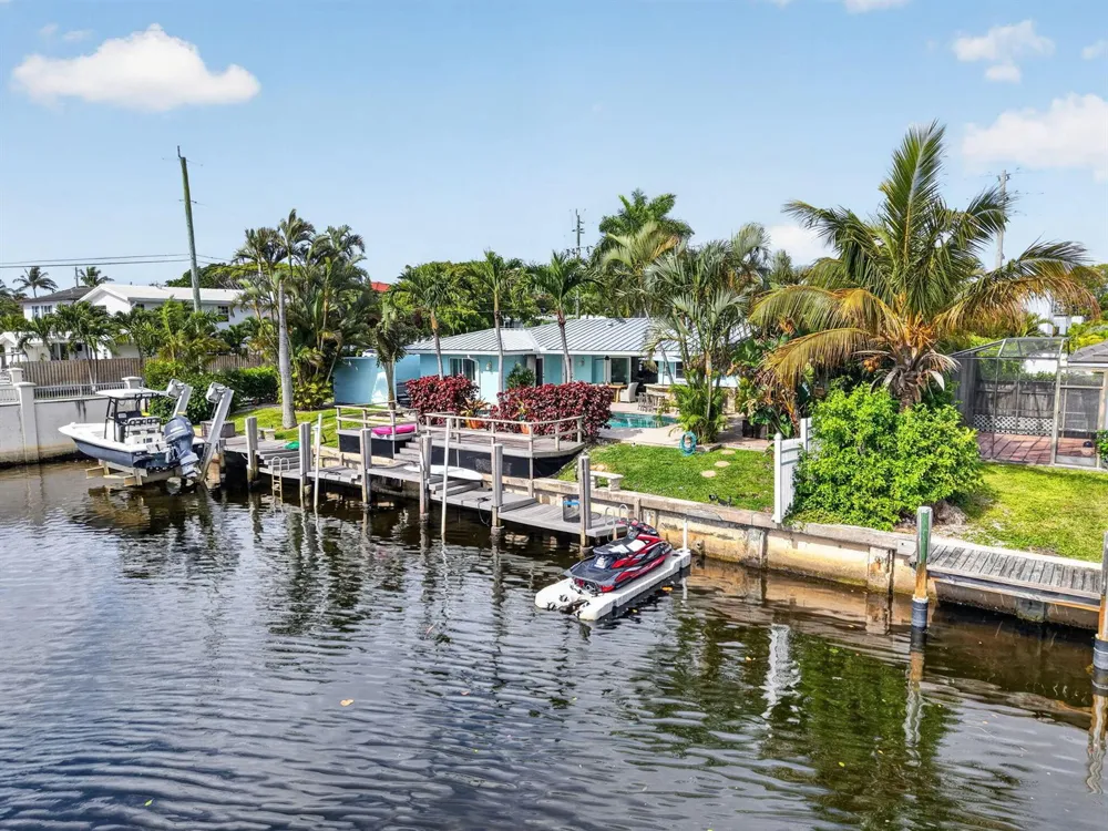 5800 NE 7th Avenue Boca Raton, FL 33487