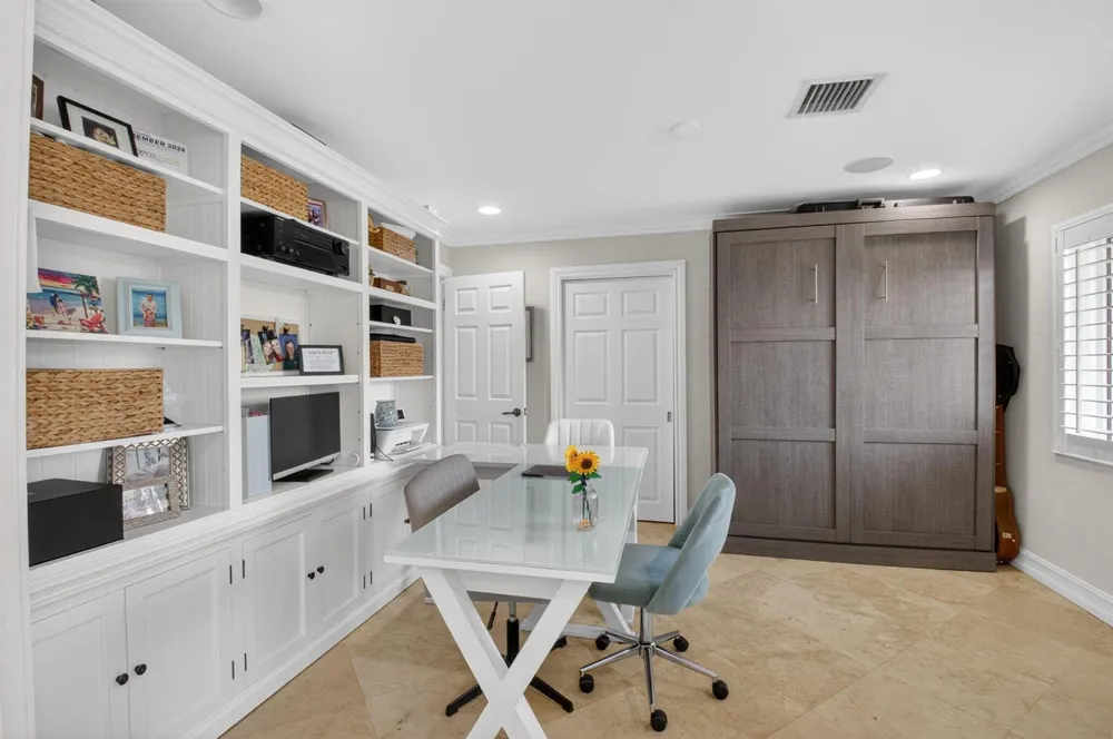 5800 NE 7th Avenue Boca Raton, FL 33487