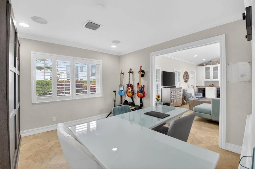 5800 NE 7th Avenue Boca Raton, FL 33487