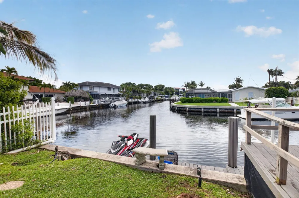5800 NE 7th Avenue Boca Raton, FL 33487
