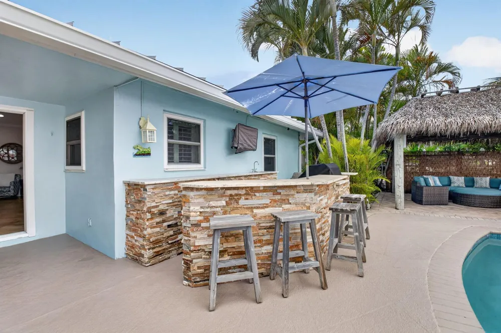 5800 NE 7th Avenue Boca Raton, FL 33487
