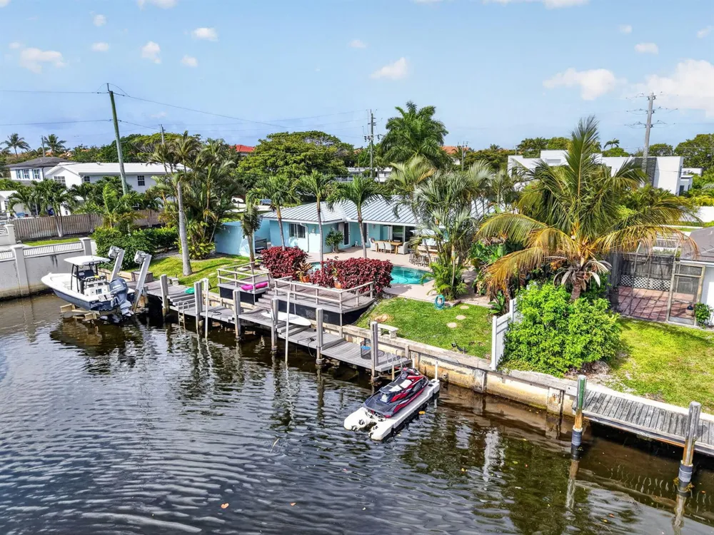 5800 NE 7th Avenue Boca Raton, FL 33487