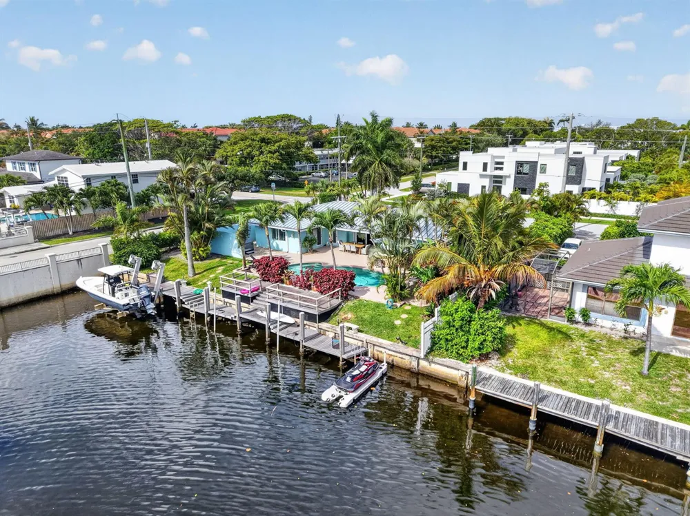 5800 NE 7th Avenue Boca Raton, FL 33487