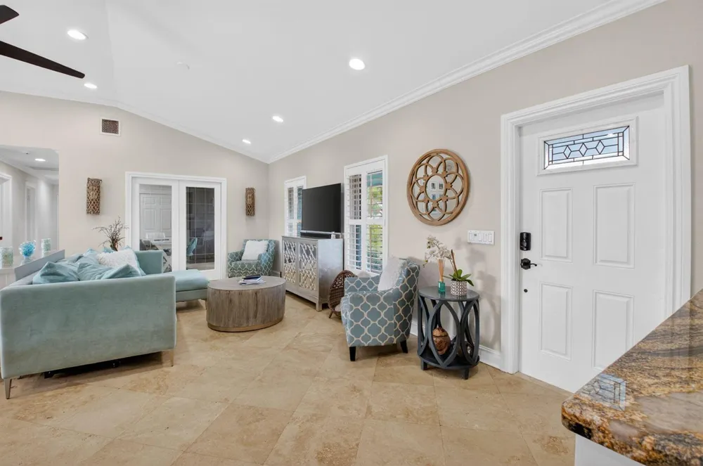 5800 NE 7th Avenue Boca Raton, FL 33487