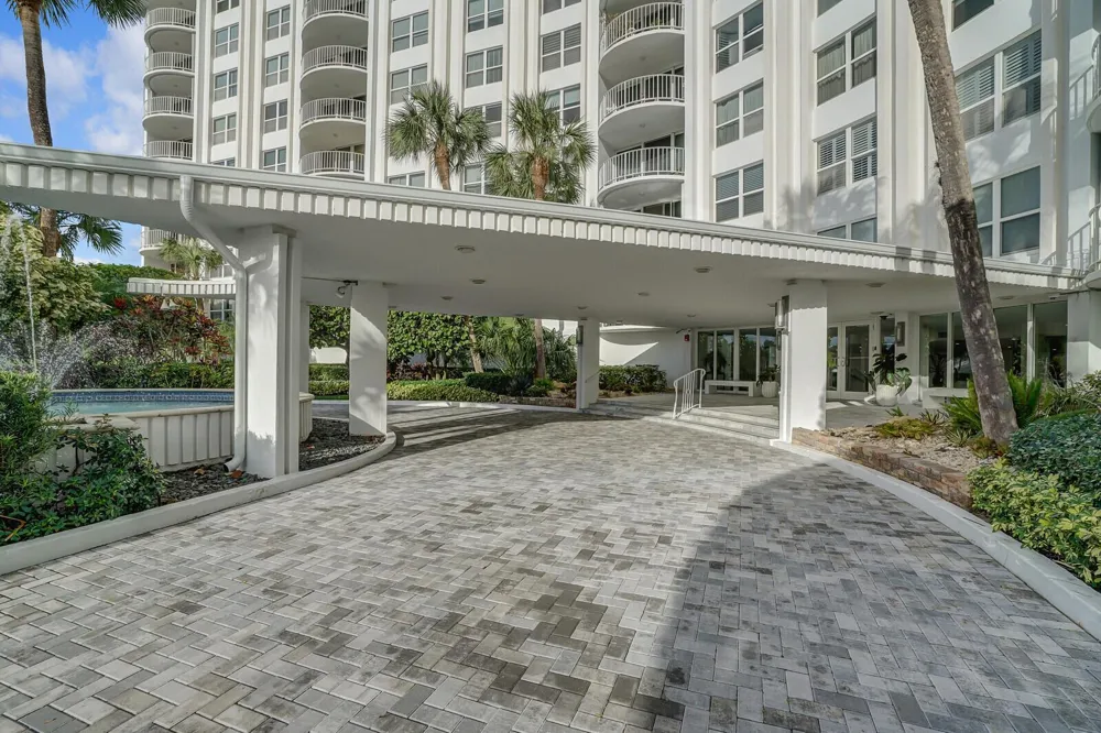 2295 S Ocean Boulevard #619 Palm Beach, FL 33480