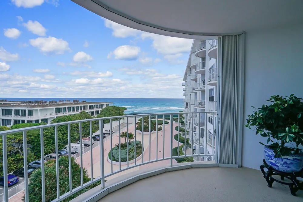 2295 S Ocean Boulevard #619 Palm Beach, FL 33480
