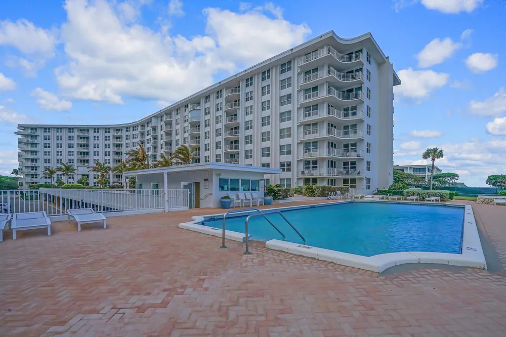 2295 S Ocean Boulevard #619 Palm Beach, FL 33480