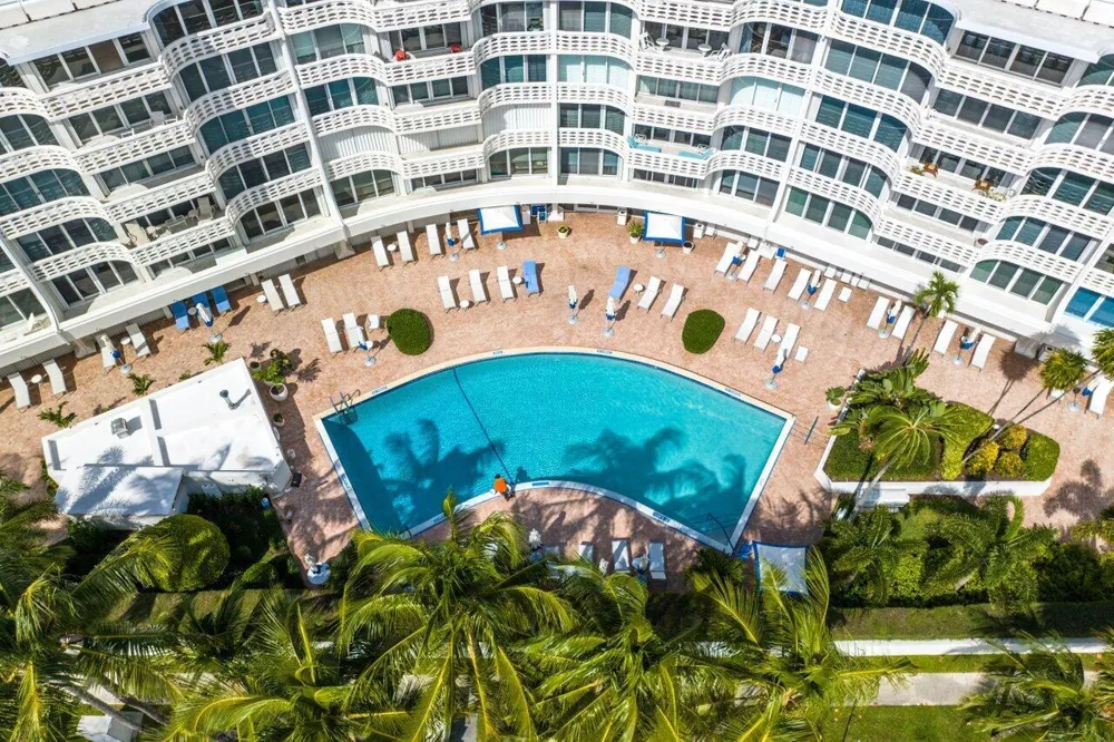 130 Sunrise Avenue #616 Palm Beach, FL 33480