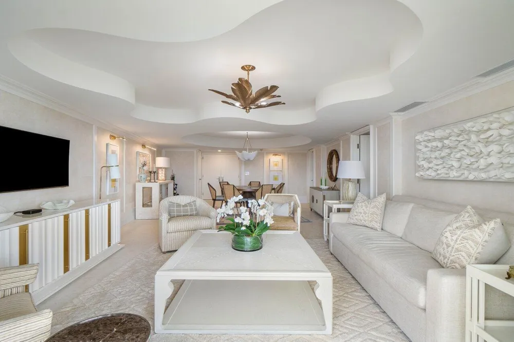 130 Sunrise Avenue #616 Palm Beach, FL 33480