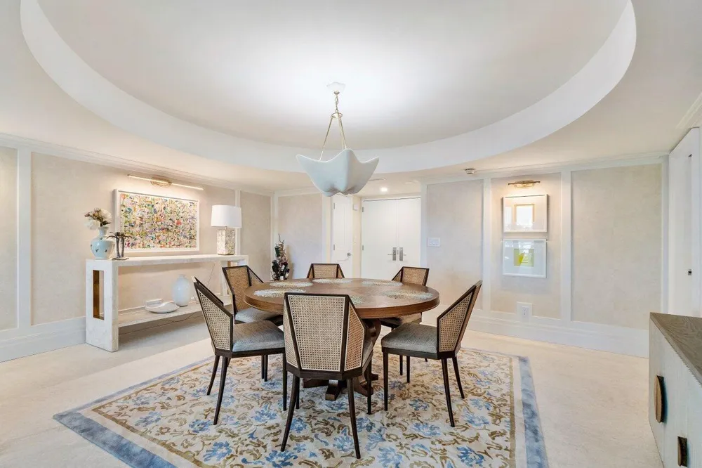 130 Sunrise Avenue #616 Palm Beach, FL 33480
