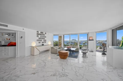 3170 S Ocean Boulevard #305s