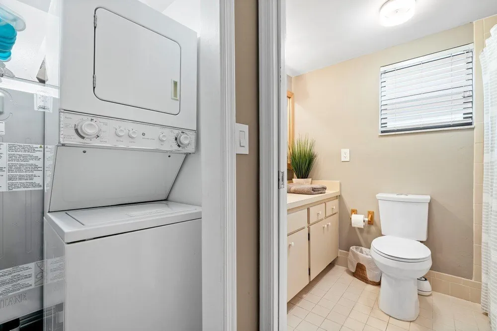 11863 Wimbledon Circle #407 Wellington, FL 33414