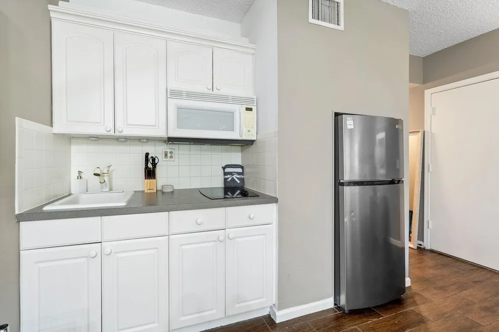 11863 Wimbledon Circle #407 Wellington, FL 33414