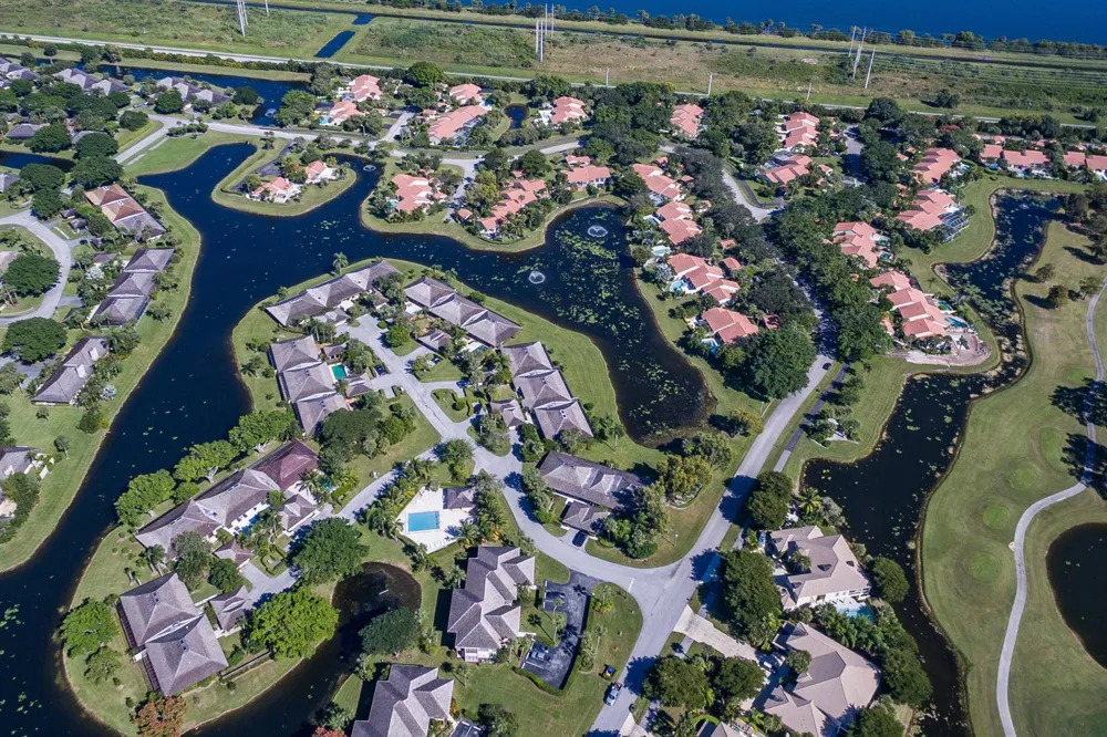11863 Wimbledon Circle #407 Wellington, FL 33414