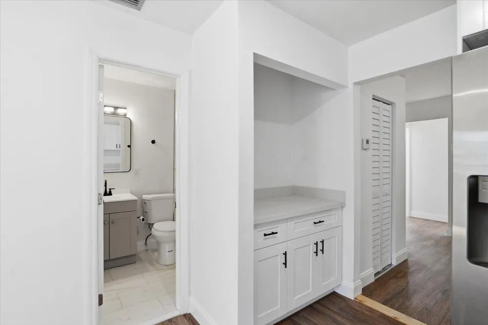 270 SW 10th Avenue South Bay, FL 33493