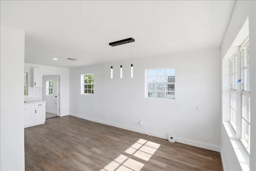 270 SW 10th Avenue South Bay, FL 33493