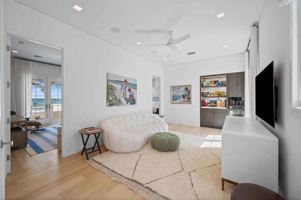 3501 Ocean Boulevard Gulf Stream, FL 33483