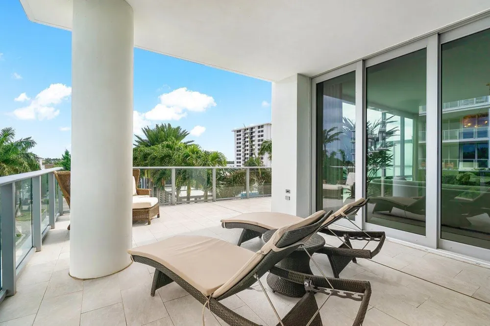 3 Water Club Way #401 North Palm Beach, FL 33408