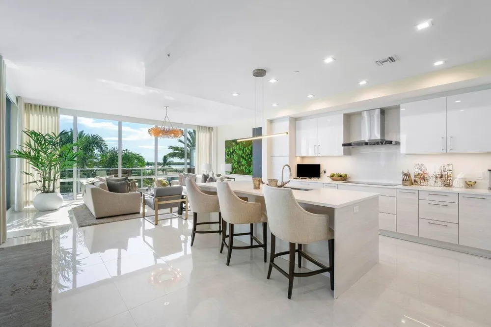 3 Water Club Way #401 North Palm Beach, FL 33408