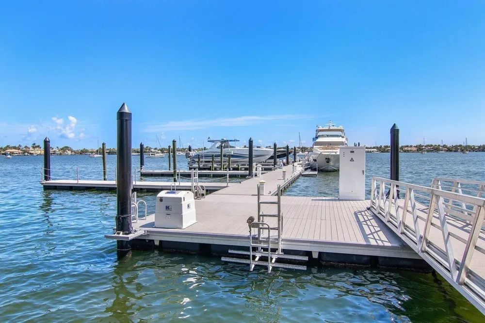 3 Water Club Way #401 North Palm Beach, FL 33408