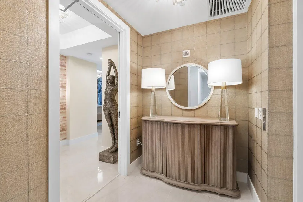 3 Water Club Way #401 North Palm Beach, FL 33408