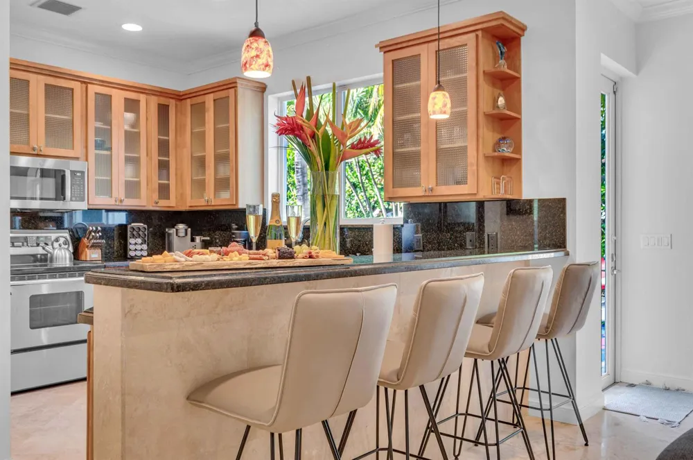 3315 NE 17th Street Fort Lauderdale, FL 33305