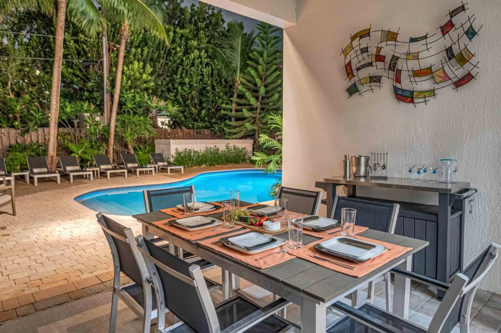 3315 NE 17th Street Fort Lauderdale, FL 33305