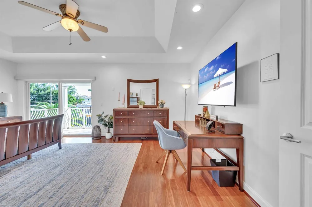 3315 NE 17th Street Fort Lauderdale, FL 33305