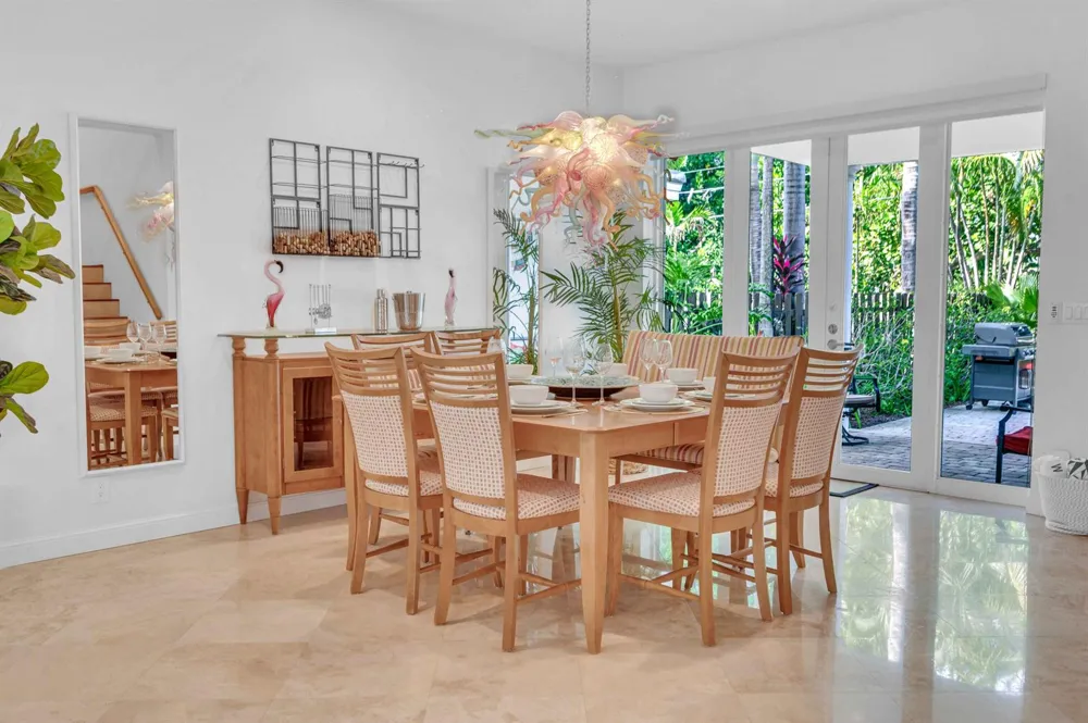 3315 NE 17th Street Fort Lauderdale, FL 33305