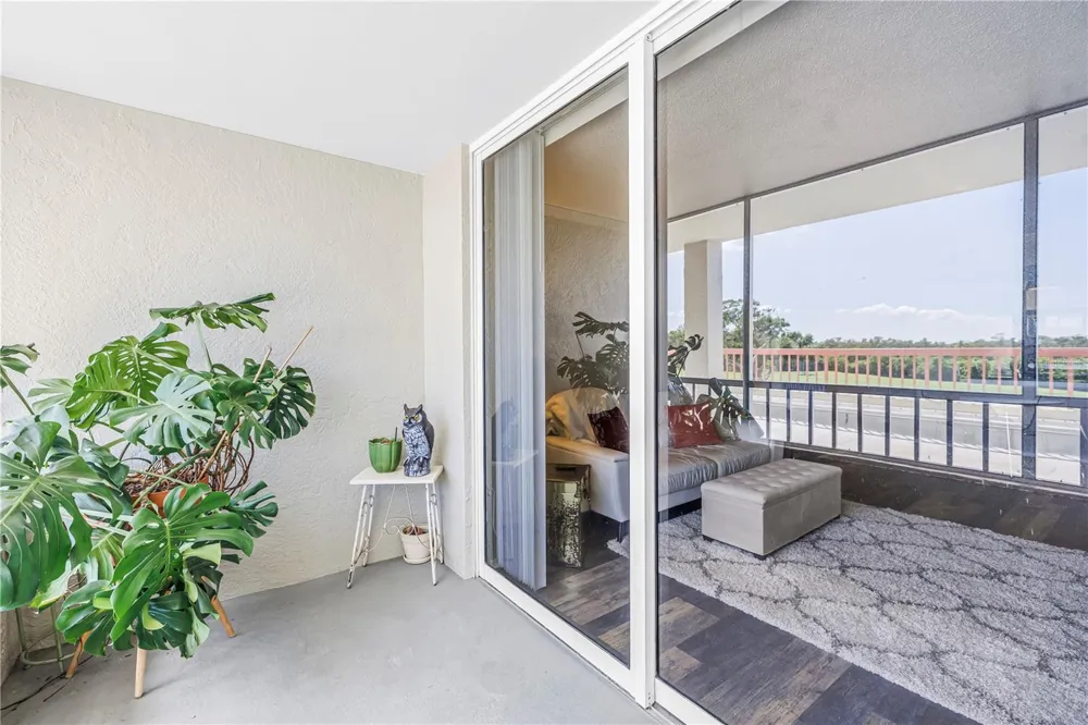 2333 FEATHER SOUND DRIVE #C201 Clearwater, FL 33762