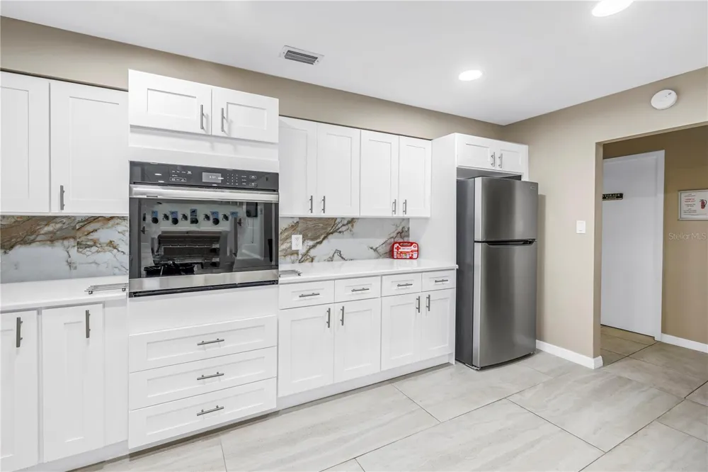 2333 FEATHER SOUND DRIVE #C201 Clearwater, FL 33762
