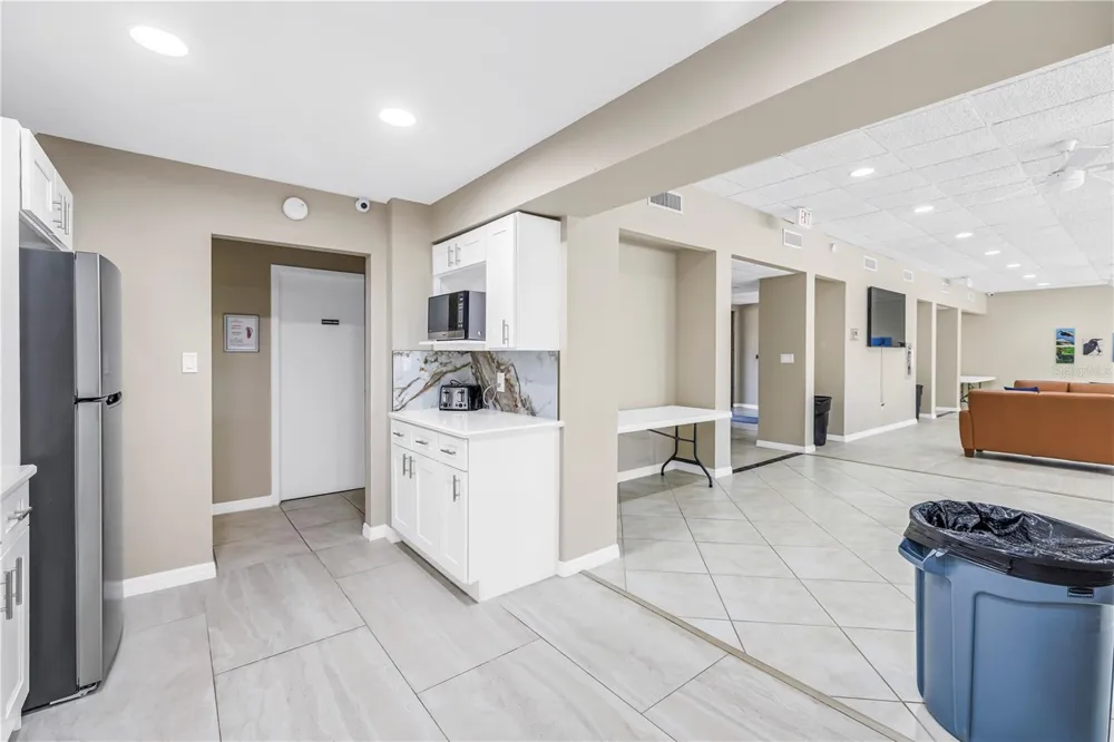 2333 FEATHER SOUND DRIVE #C201 Clearwater, FL 33762