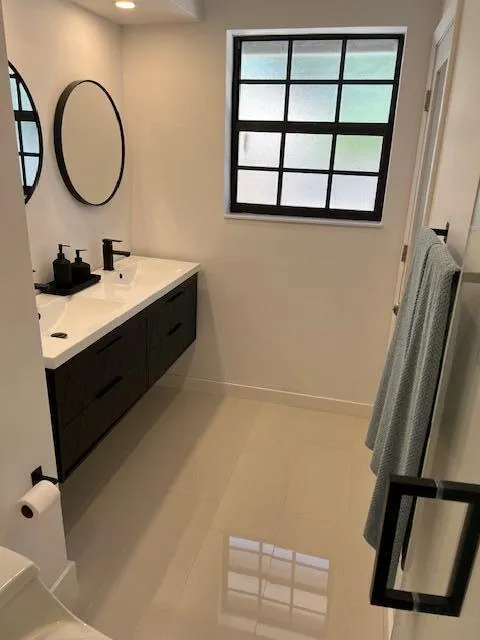 5880 NE 22nd Avenue Fort Lauderdale, FL 33308